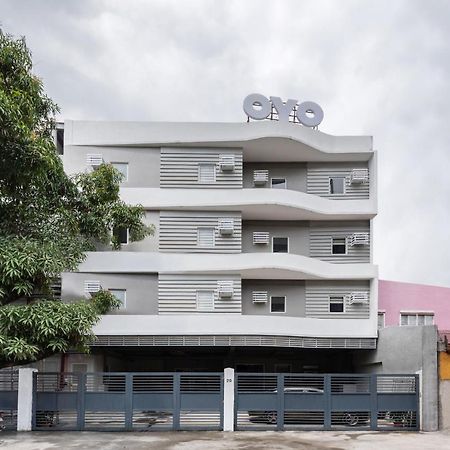 Super Oyo 515 Finnex Hotel Mandaluyong Εξωτερικό φωτογραφία