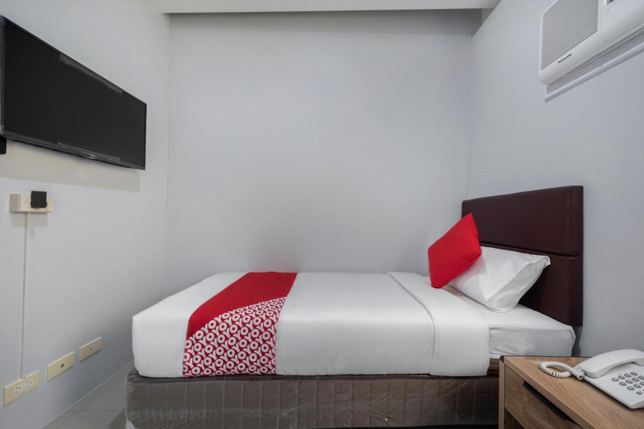 Super Oyo 515 Finnex Hotel Mandaluyong Εξωτερικό φωτογραφία