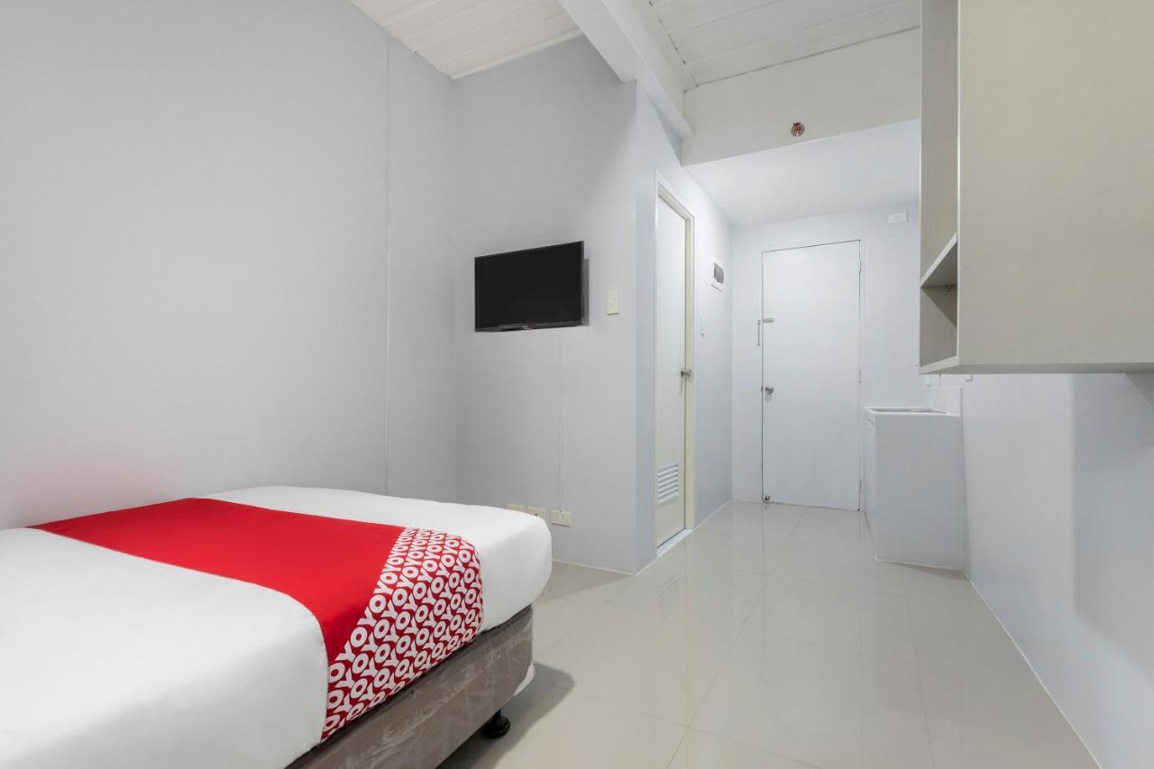 Super Oyo 515 Finnex Hotel Mandaluyong Εξωτερικό φωτογραφία